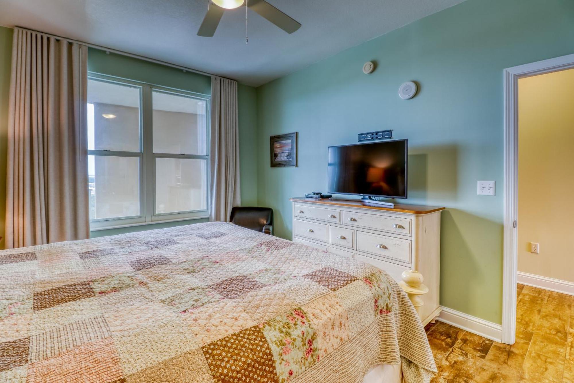 Aqua 1604 Apartment Panama City Beach Room photo