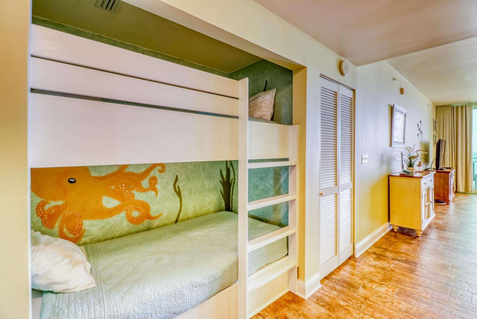 Aqua 1604 Apartment Panama City Beach Room photo